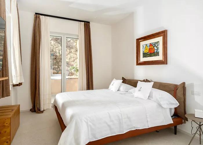 Le Donne Di - Charming In